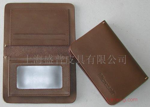 盛普皮具 以視覺美學(xué)塑造品牌形象，從產(chǎn)品到店鋪的全方位匠心呈現(xiàn)